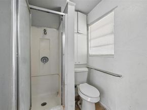 2813 E Rosedale Street , Fort Worth Texas 76105