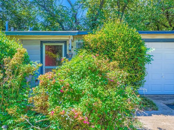 1513  Murray Drive , Garland Texas 75042
