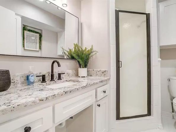 816  Glenview Drive , Irving Texas 75061