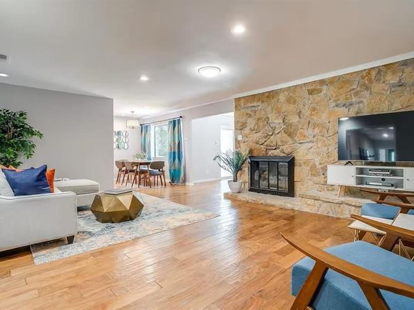 816  Glenview Drive , Irving Texas 75061