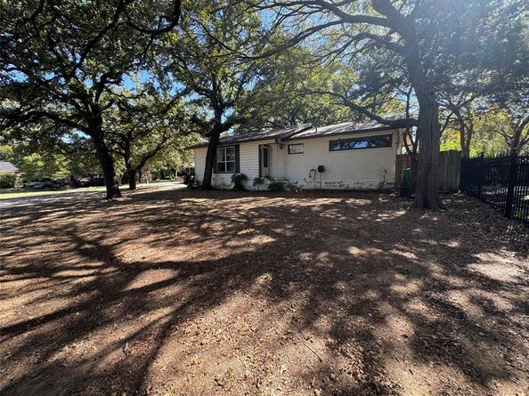 7116  Bowman Springs Road , Arlington Texas 76016