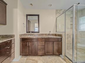 6537  Linden Lane , Dallas Texas 75230
