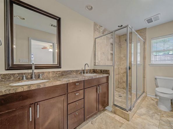 6537  Linden Lane , Dallas Texas 75230
