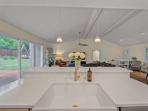 6537  Linden Lane , Dallas Texas 75230