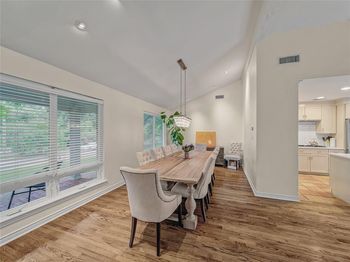 6537  Linden Lane 