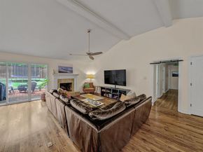 6537  Linden Lane , Dallas Texas 75230
