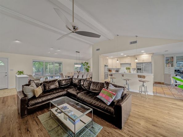 6537  Linden Lane , Dallas Texas 75230