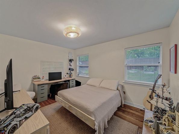 6537  Linden Lane , Dallas Texas 75230