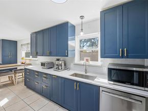 116  Oakhurst Drive , Hurst Texas 76053