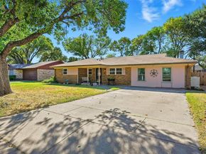 116  Oakhurst Drive , Hurst Texas 76053