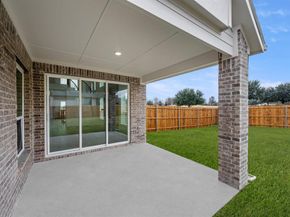 405  Newpark Boulevard , DeSoto Texas 75115