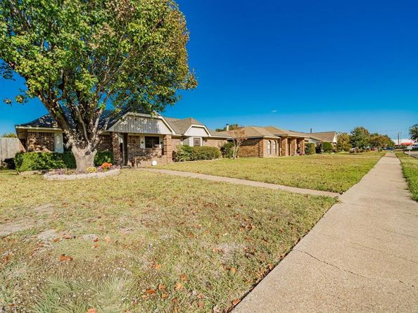 923  Courtney Drive , Mesquite Texas 75150