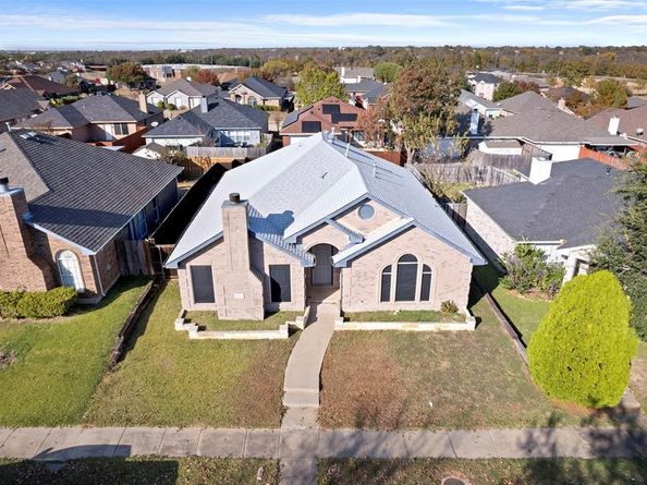 919  Kim Lane , Mesquite Texas 75149