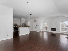 919  Kim Lane , Mesquite Texas 75149