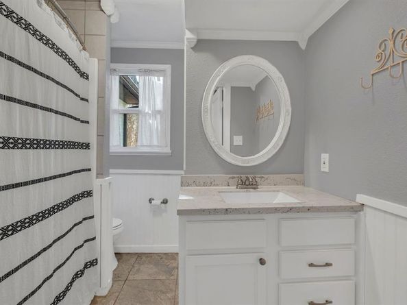 1815 N Riverside Drive , Fort Worth Texas 76111