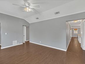 1815 N Riverside Drive , Fort Worth Texas 76111