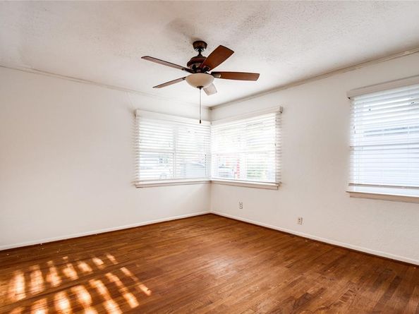 1848  Naylor Street , Dallas Texas 75228