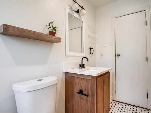 1848  Naylor Street , Dallas Texas 75228