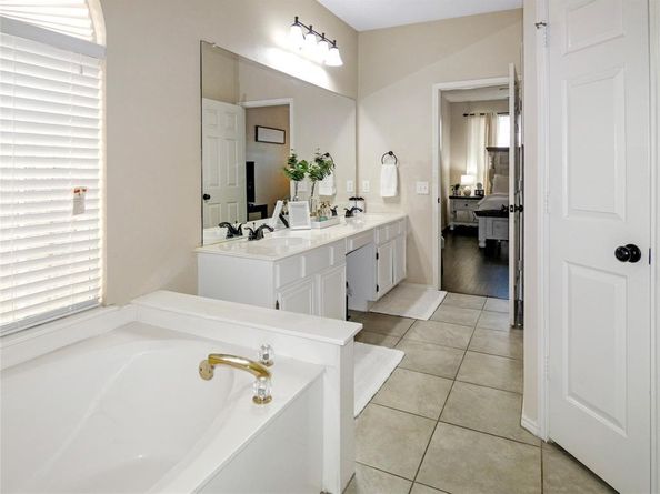 4648  Park Bend Drive , Fort Worth Texas 76137