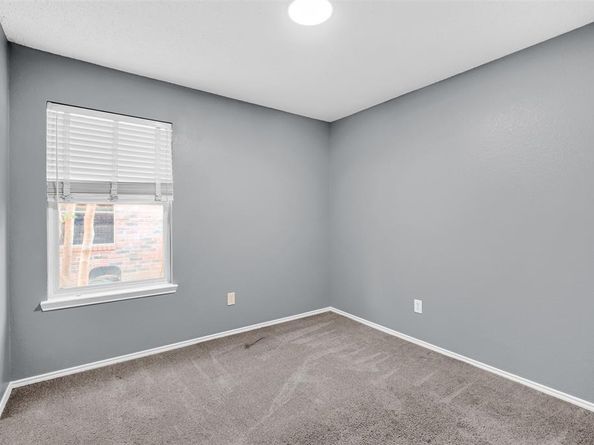 7802  Calgary Lane , Arlington Texas 76001