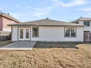 7802  Calgary Lane , Arlington Texas 76001