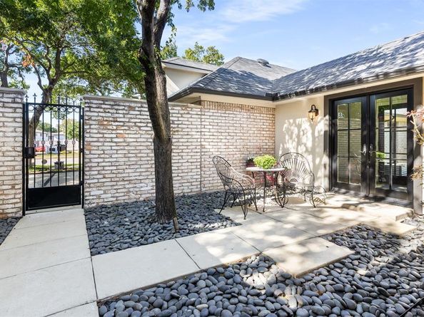 3922  Inwood Road , Dallas Texas 75209