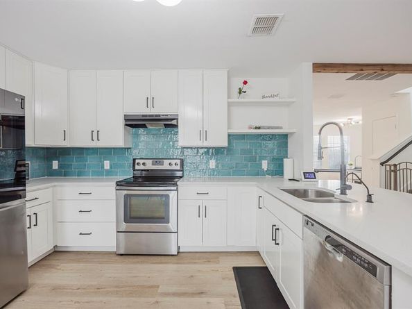 7935  Faithful Trail , Dallas Texas 75237