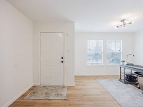 7935  Faithful Trail , Dallas Texas 75237