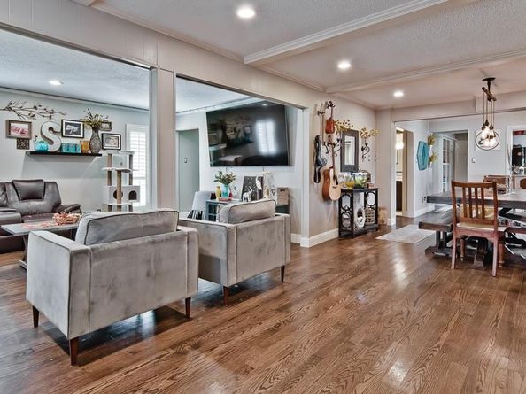 9027  Mercer Drive , Dallas Texas 75228