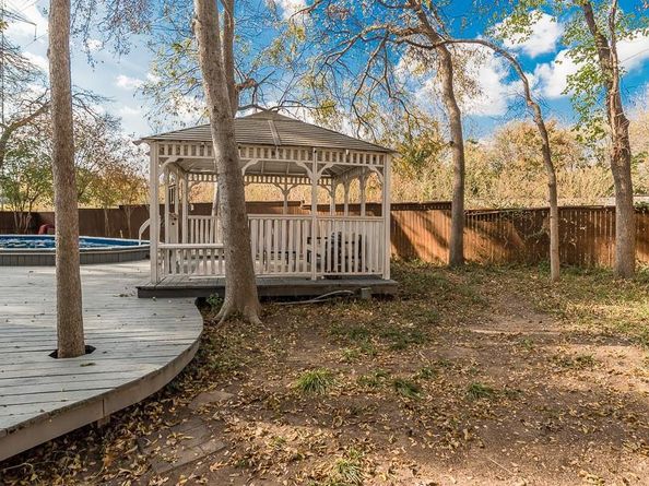 9027  Mercer Drive , Dallas Texas 75228