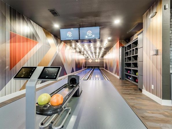 2656  El Camino Lane , Dallas Texas 75212