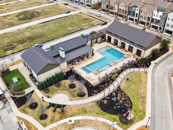 2656  El Camino Lane , Dallas Texas 75212