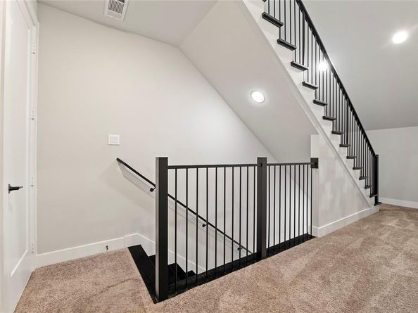 2656  El Camino Lane , Dallas Texas 75212