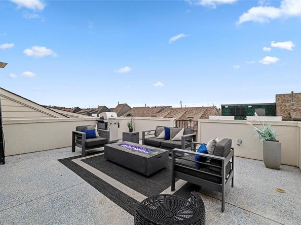 2656  El Camino Lane , Dallas Texas 75212