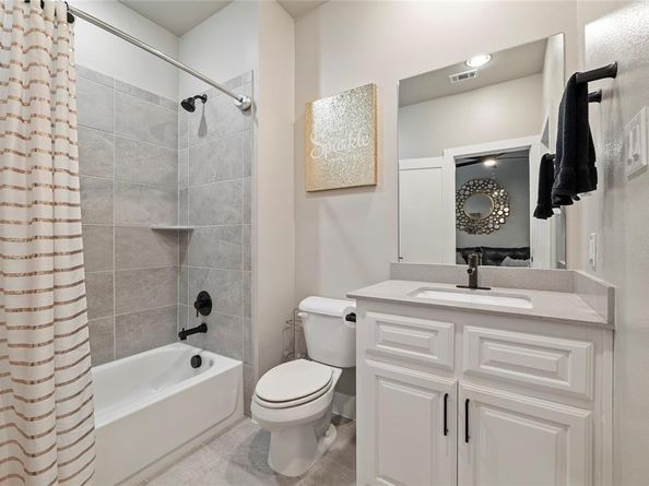 2656  El Camino Lane , Dallas Texas 75212