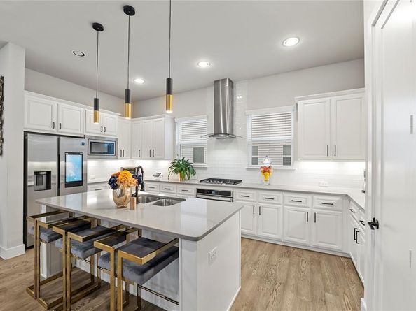 2656  El Camino Lane , Dallas Texas 75212