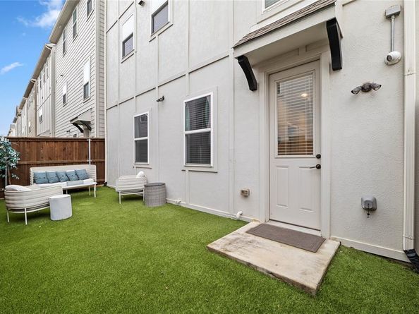 2656  El Camino Lane , Dallas Texas 75212