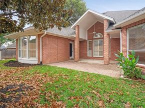 1516  Creekside Drive , Mansfield Texas 76063