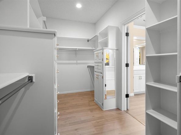 1516  Creekside Drive , Mansfield Texas 76063