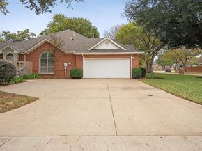 1516  Creekside Drive , Mansfield Texas 76063