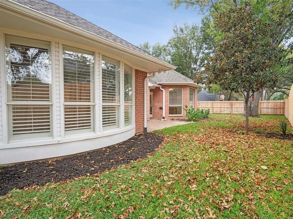 1516  Creekside Drive , Mansfield Texas 76063