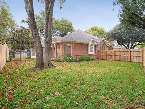 1516  Creekside Drive , Mansfield Texas 76063