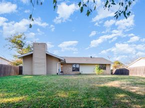 2304  Greenwood Circle , Carrollton Texas 75006