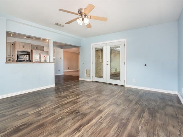 2304  Greenwood Circle , Carrollton Texas 75006