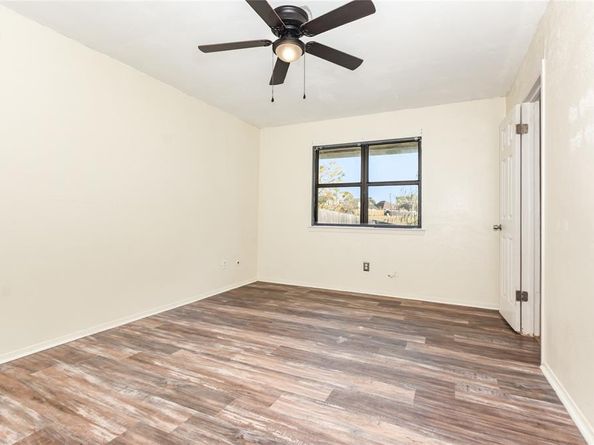 2304  Greenwood Circle , Carrollton Texas 75006