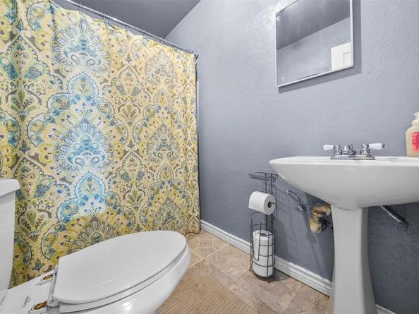 633  Haverhill Lane , Dallas Texas 75217