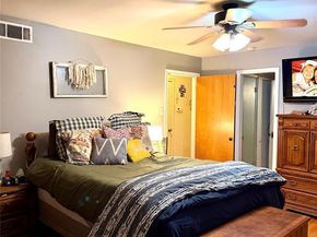 1909  Robin Lane , Garland Texas 75042