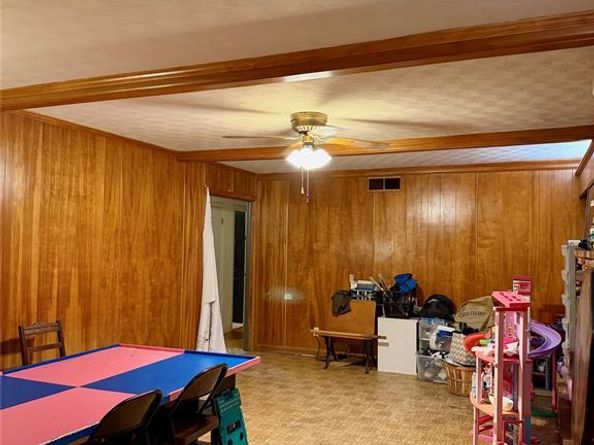 1909  Robin Lane , Garland Texas 75042