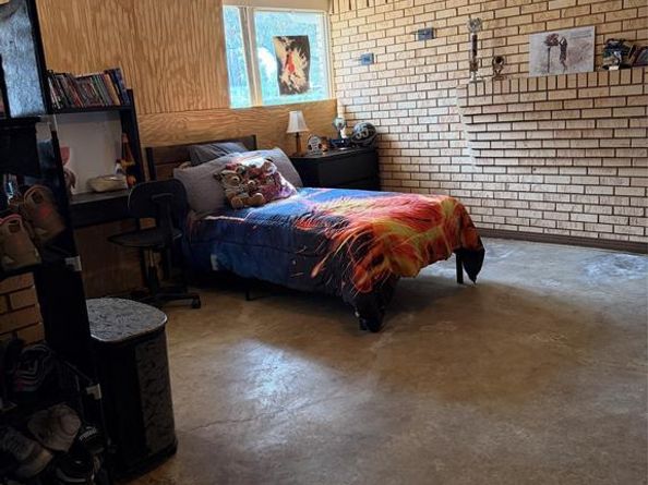 1909  Robin Lane , Garland Texas 75042