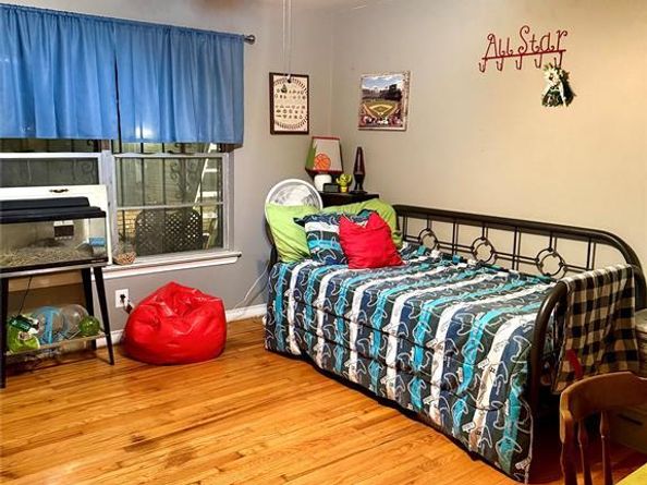 1909  Robin Lane , Garland Texas 75042